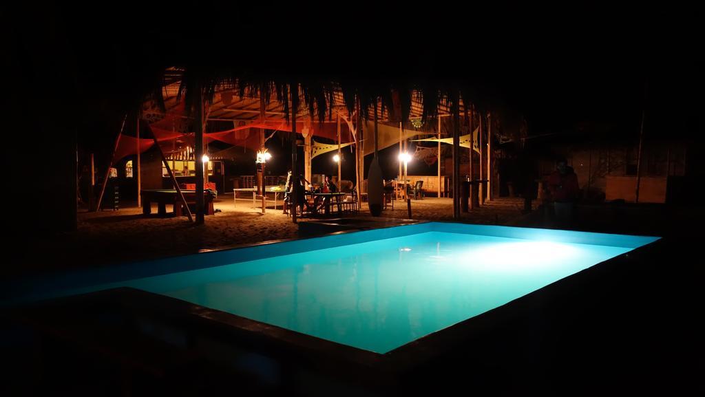 Psygon Surf Camp Hostel Máncora Exterior foto