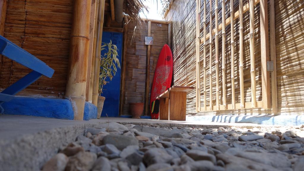 Psygon Surf Camp Hostel Máncora Exterior foto
