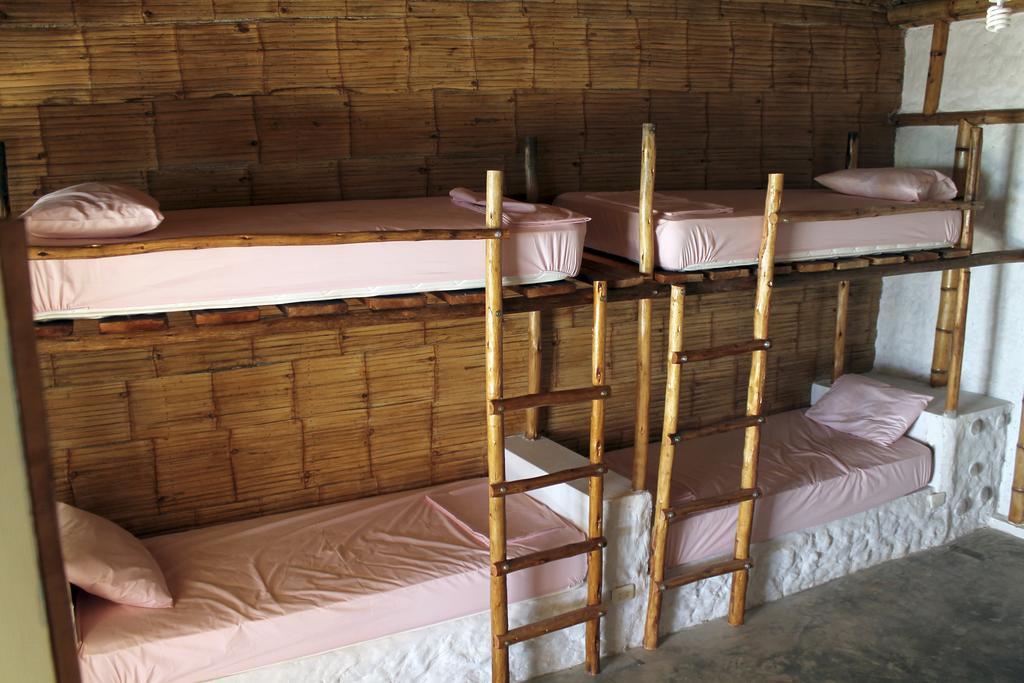 Psygon Surf Camp Hostel Máncora Cameră foto